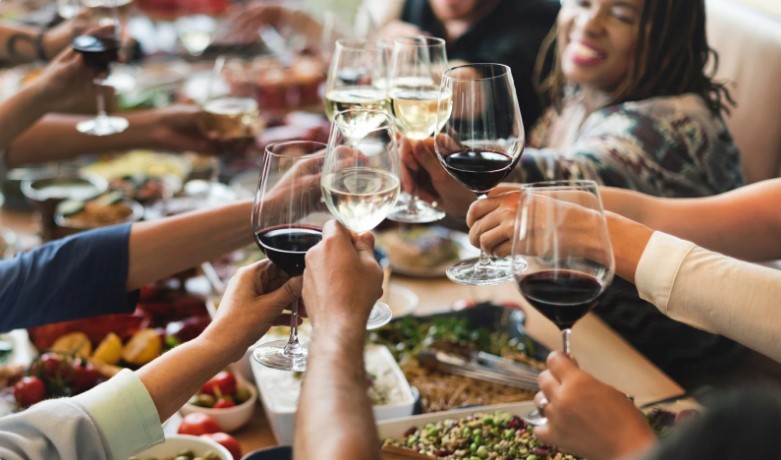 какую еду заказать на др